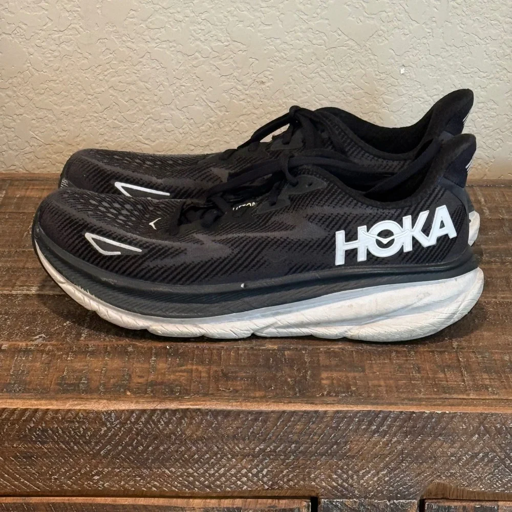 Hoka Clifton 9 Running Shoes Mens 10 Black White Mesh Athletic Gym Sneakers